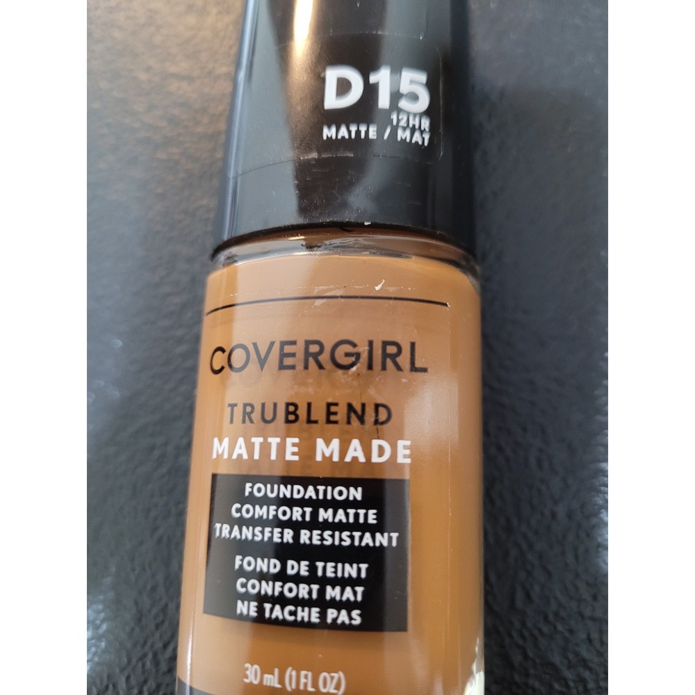 Covergirl TruBlend Matte Made Foundation Women 1oz D15 Warm Tawny Like New Matte